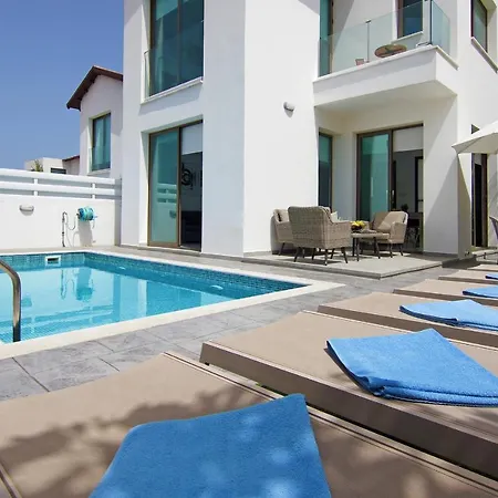 Dina Villa Protaras