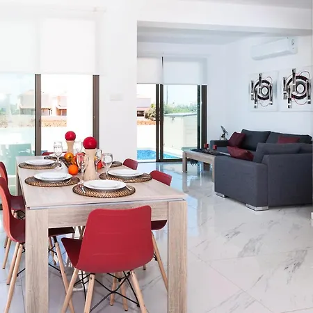 Villa Dina *