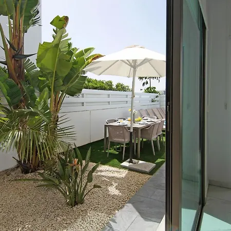 Dina Villa